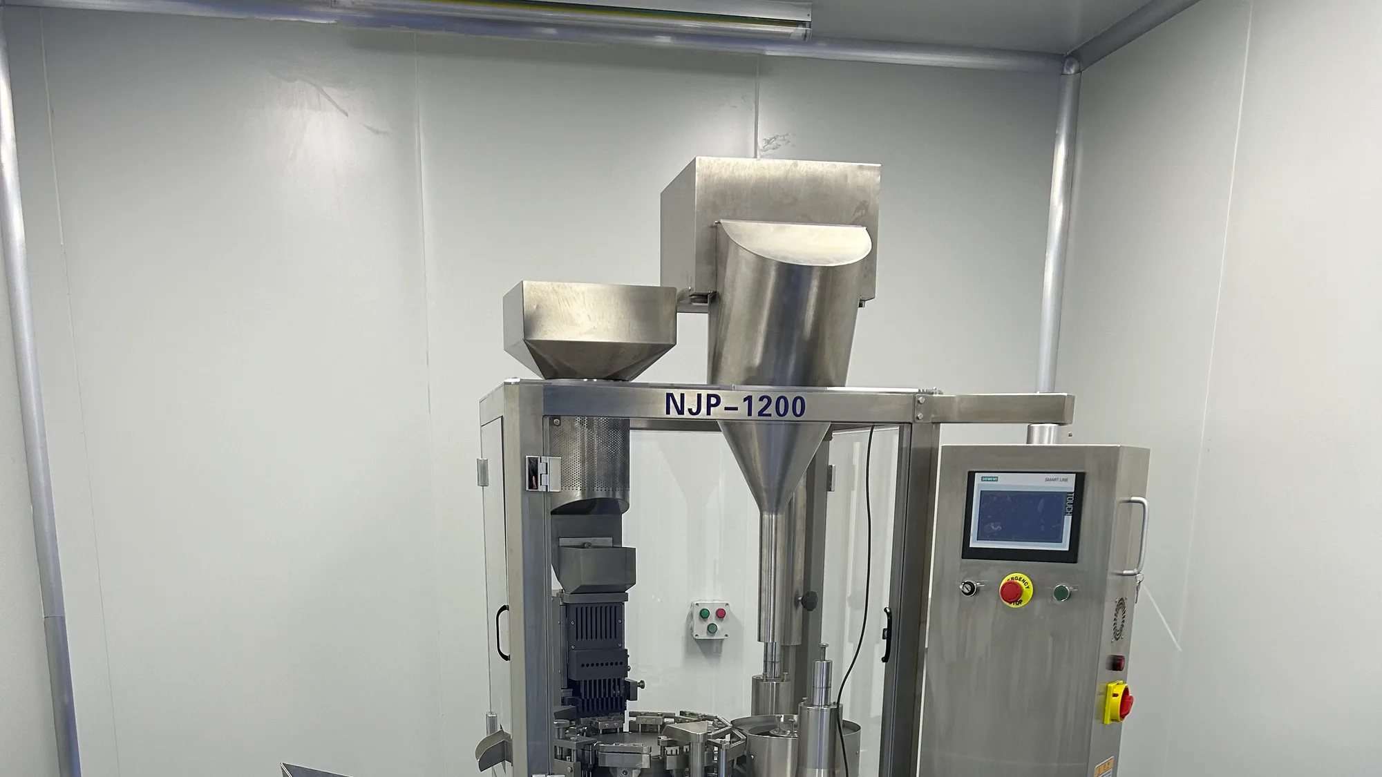 Encapsuladora NJP-1200 instalada en la planta